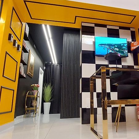 Elegance Rooms Spaccanapoli ภายนอก รูปภาพ