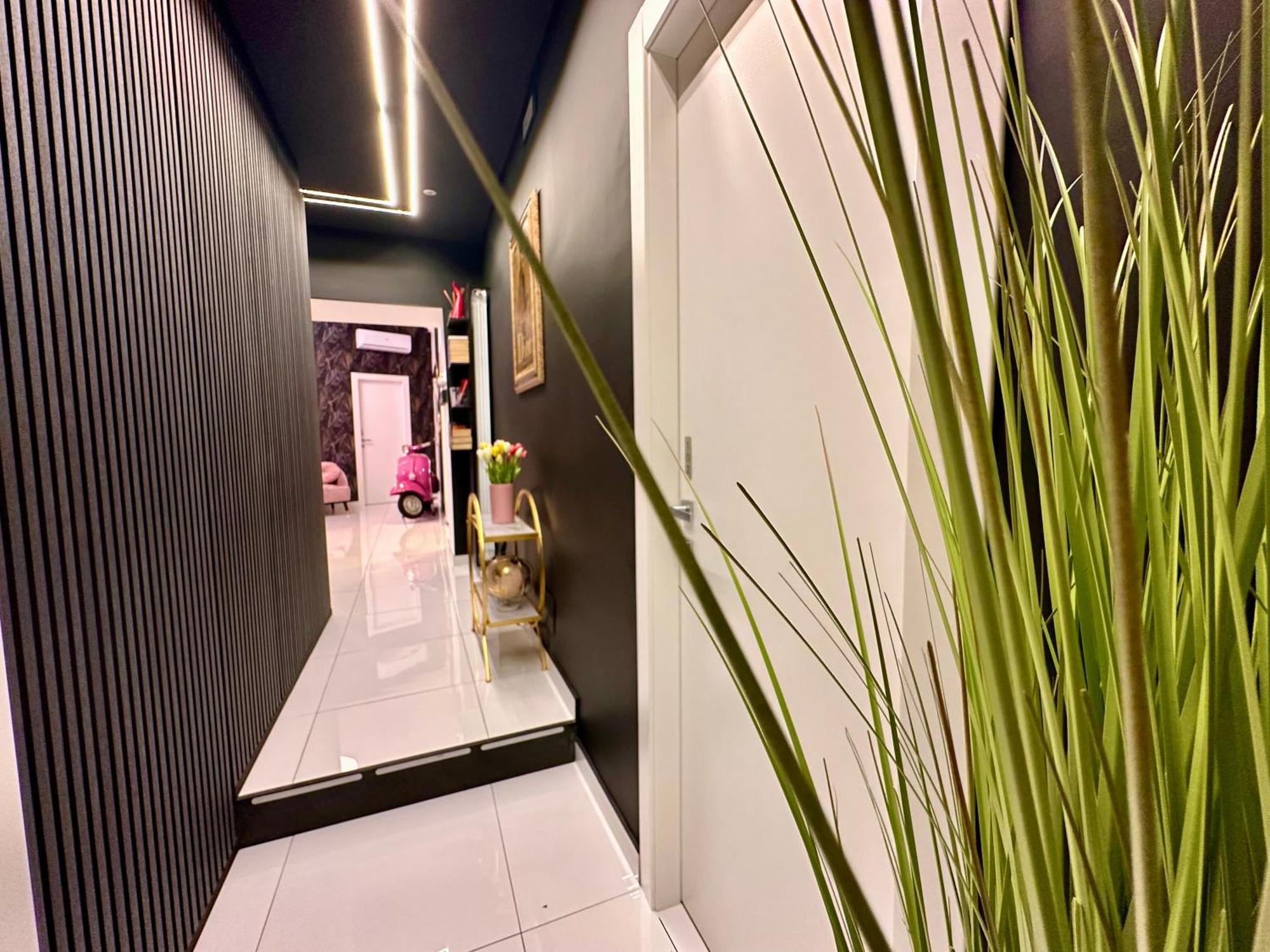 Elegance Rooms Spaccanapoli ภายนอก รูปภาพ