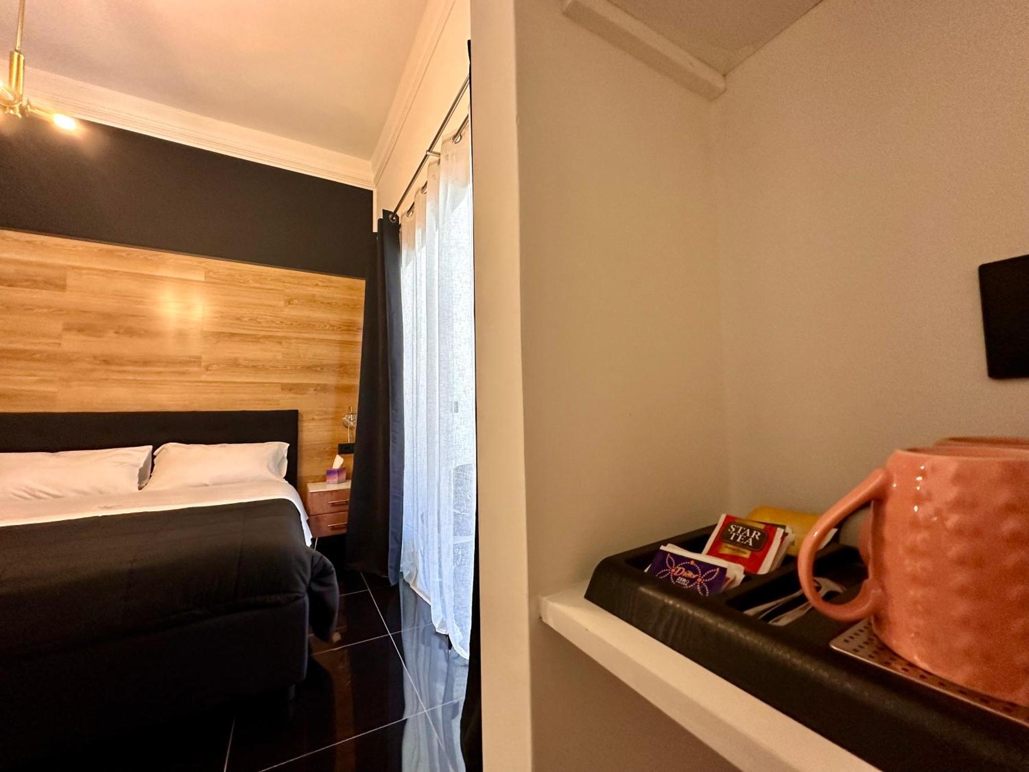 Elegance Rooms Spaccanapoli ภายนอก รูปภาพ