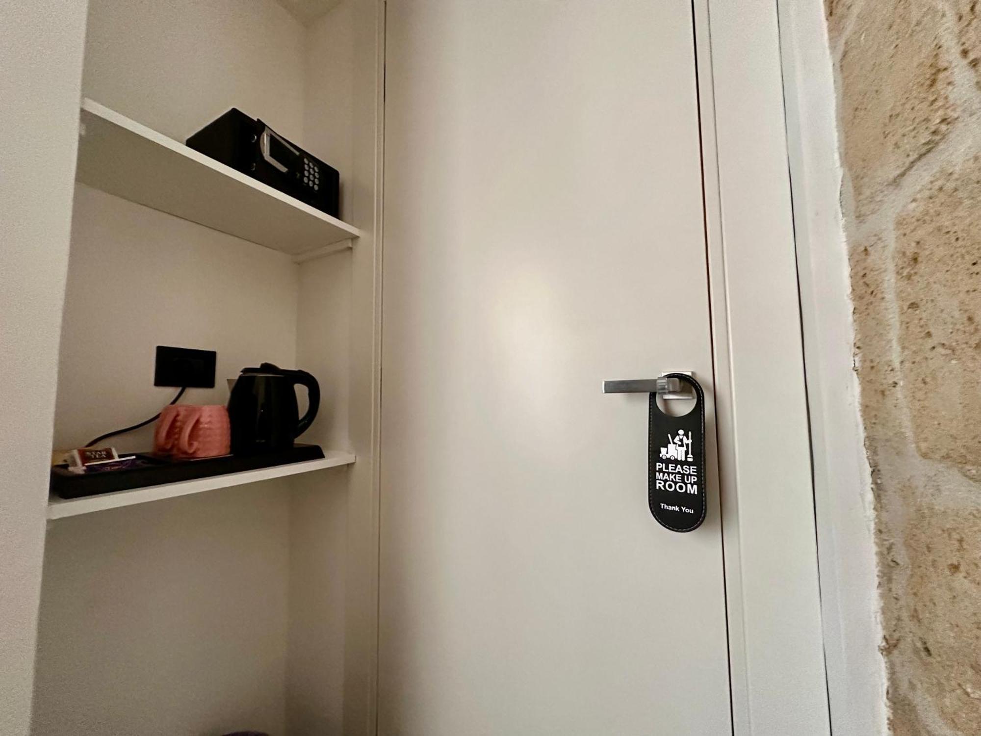 Elegance Rooms Spaccanapoli ภายนอก รูปภาพ