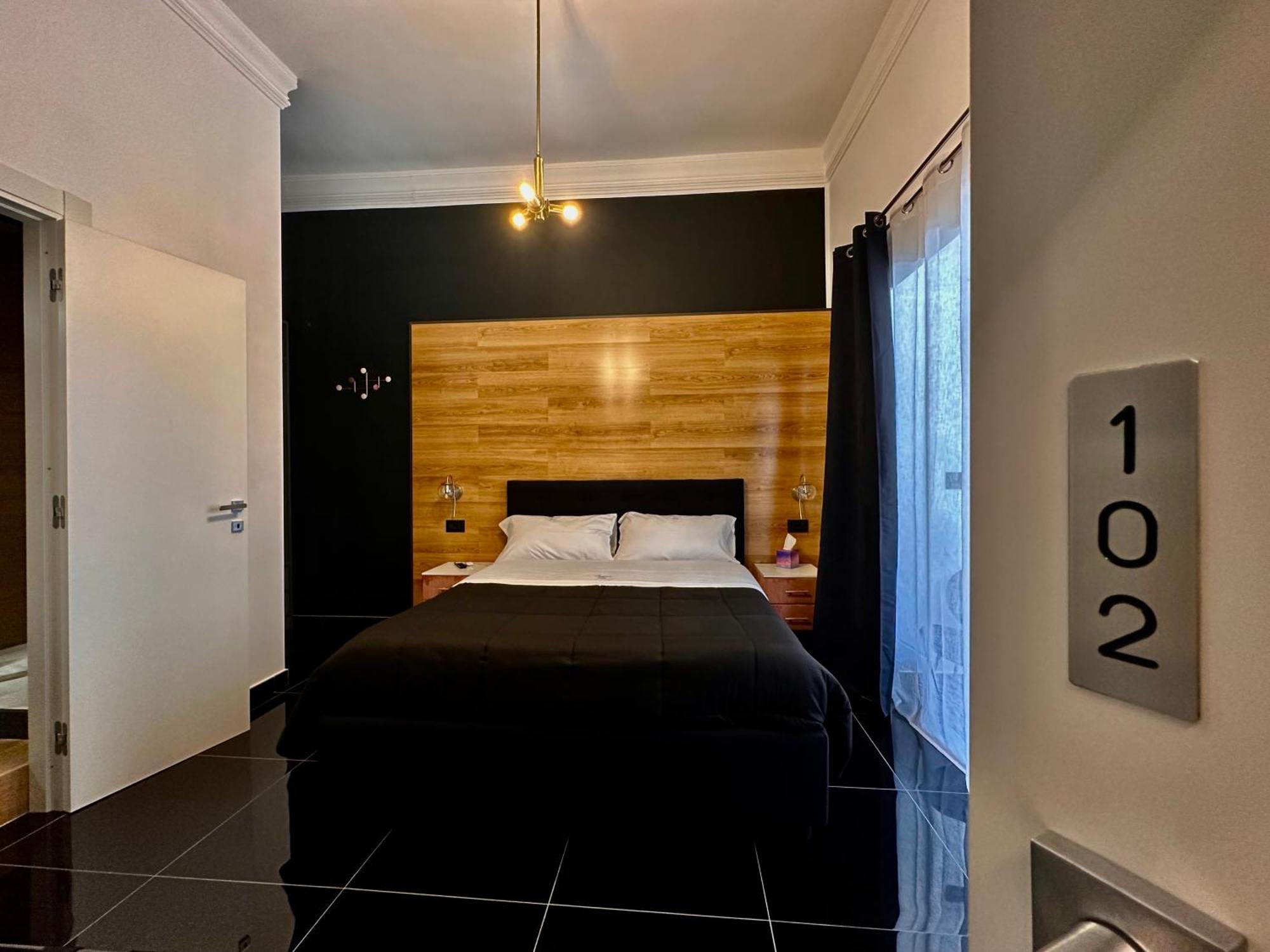 Elegance Rooms Spaccanapoli ภายนอก รูปภาพ