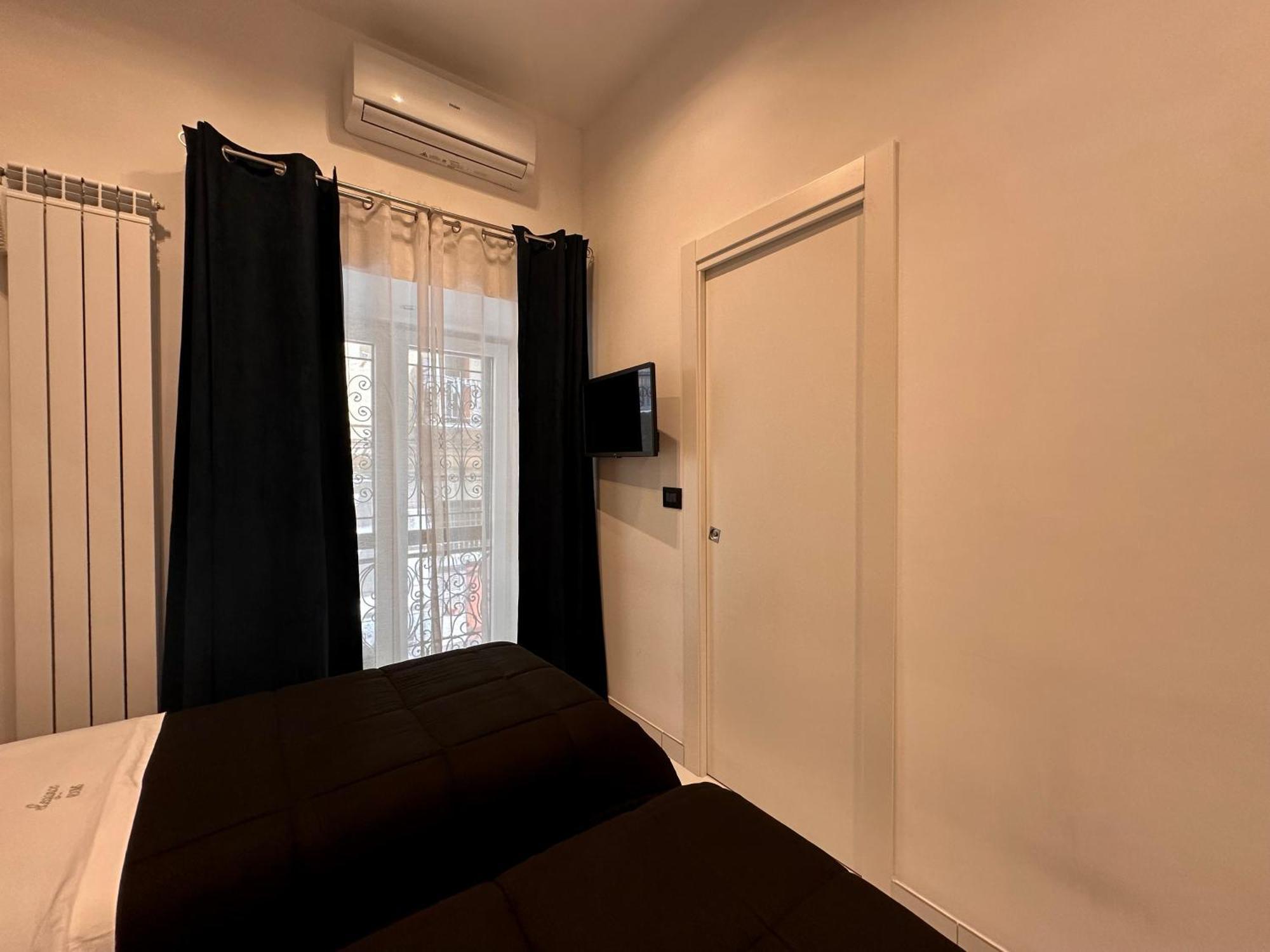 Elegance Rooms Spaccanapoli ภายนอก รูปภาพ