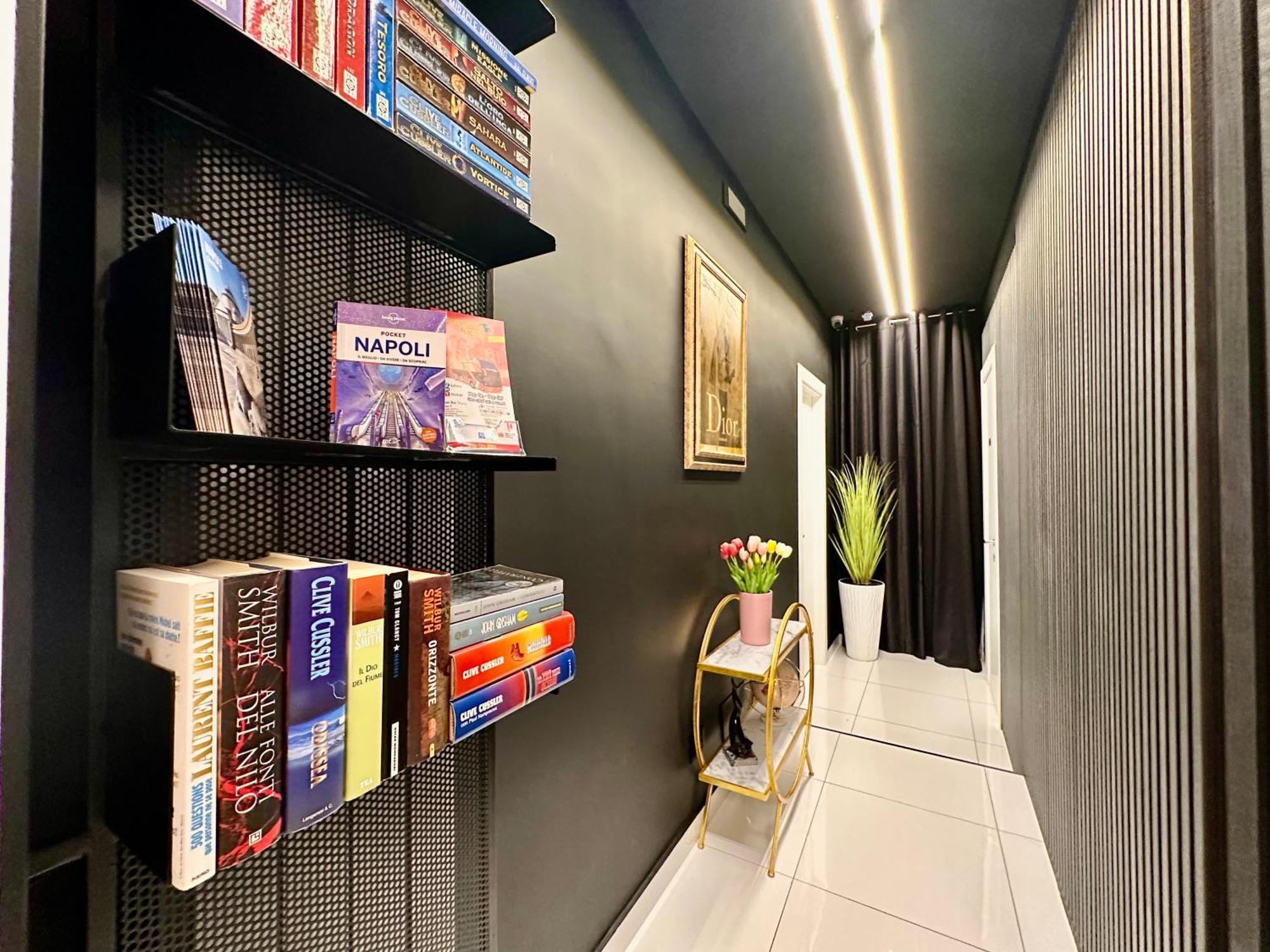 Elegance Rooms Spaccanapoli ภายนอก รูปภาพ