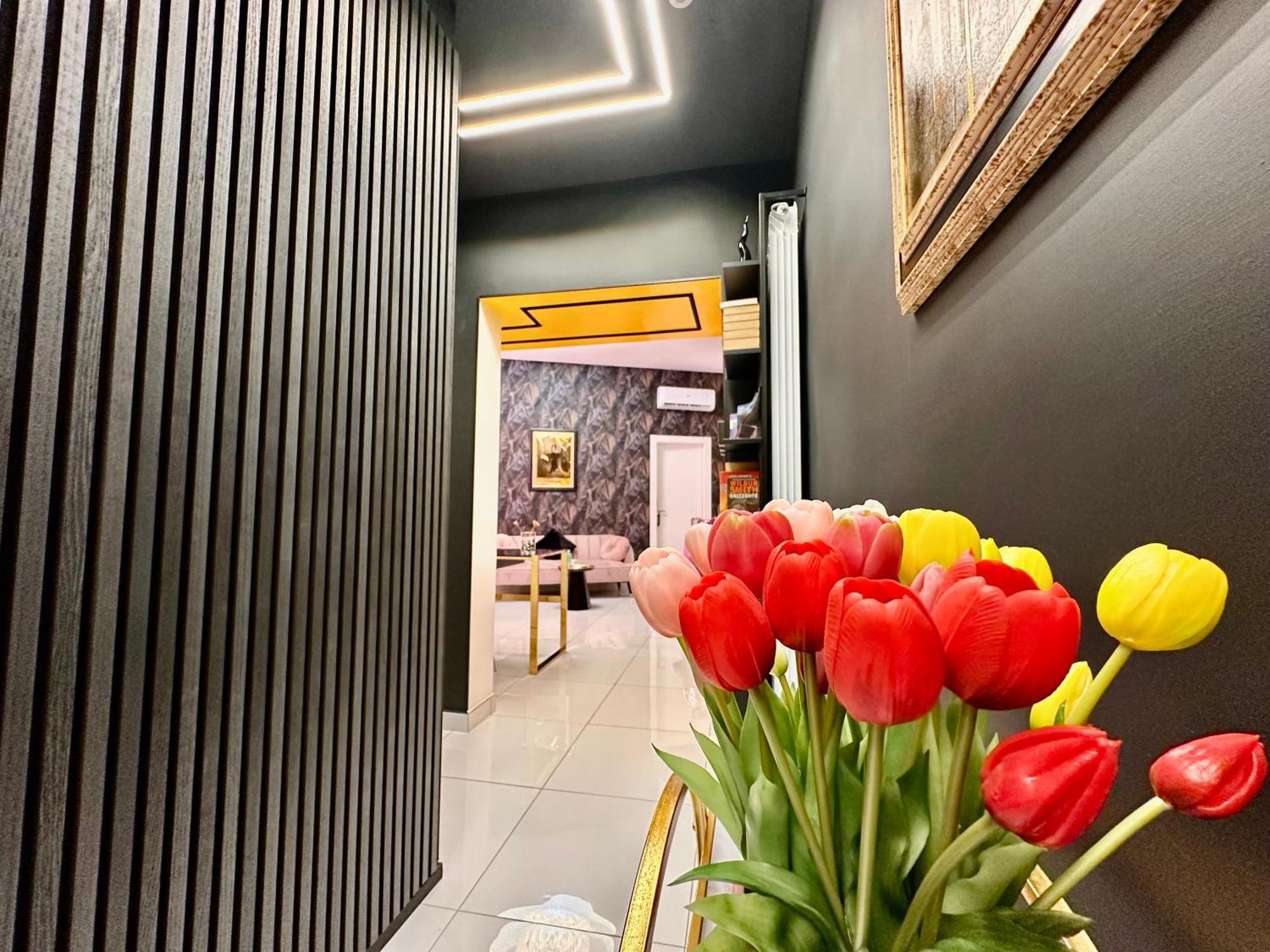 Elegance Rooms Spaccanapoli ภายนอก รูปภาพ